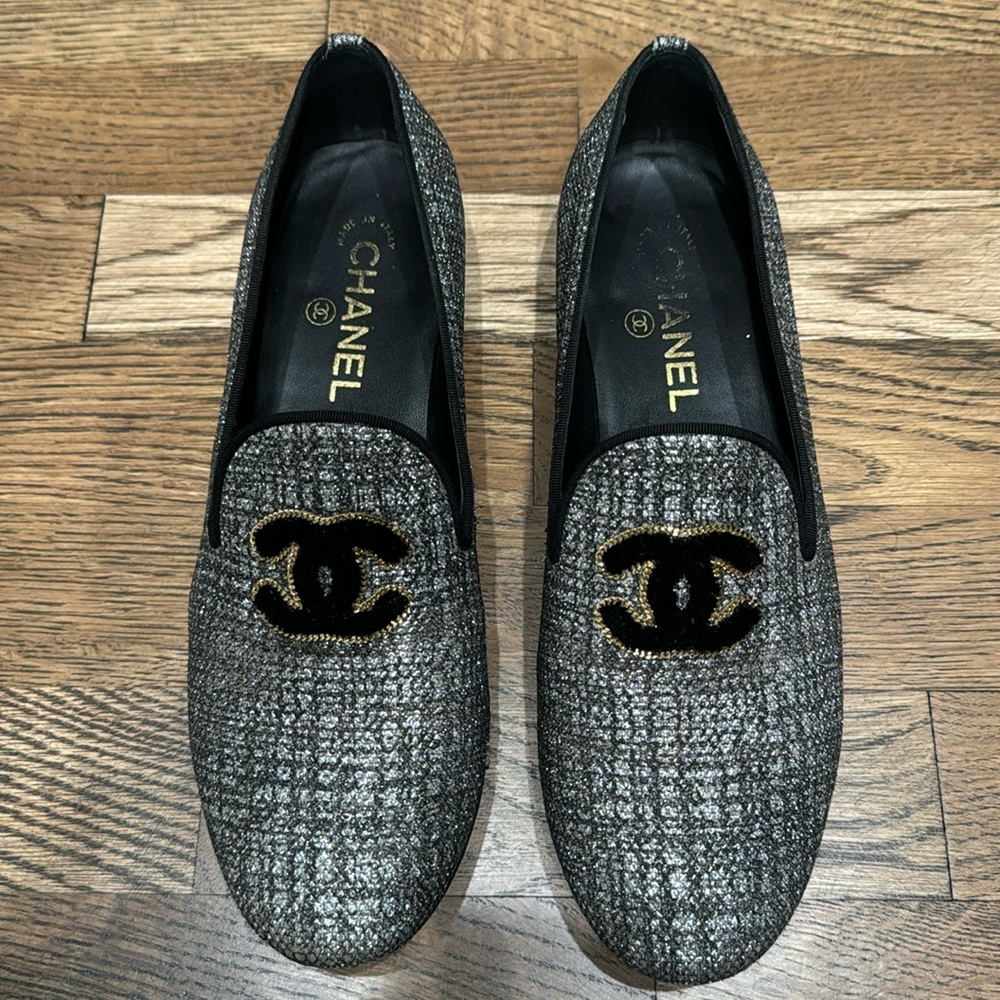 Chanel Loafer in Fantasy Fabric - Size 38/8.